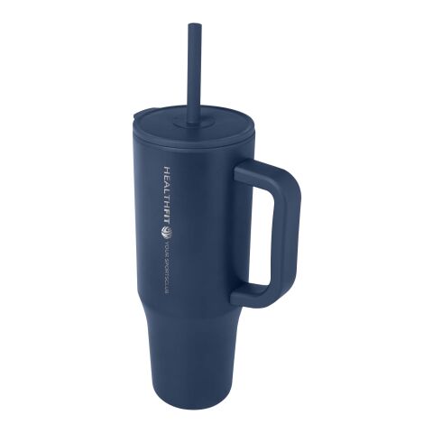 Werbeartikel Brady 900 ml XL-Thermobecher To-Go aus RCS-Edelstahl mit Silikon-Trinkhalm & spritzwassergeschützt – navy – mit Logo bedruckt