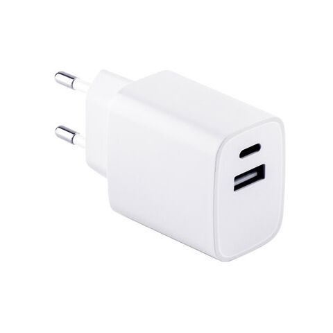 WEGENER. Ladegerät mit USB-A Anschluss 18W und USB-C 20W in Recyceltes ABS (100% rABS) Weiß | ohne Werbeanbringung