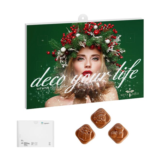Firmengeschenk Wand-Adventskalender Classic – weiß – mit bedrucktem Etikett 24 Türchen Vollmilchschokolade als Weihnachtsgeschenk für Mitarbeiter