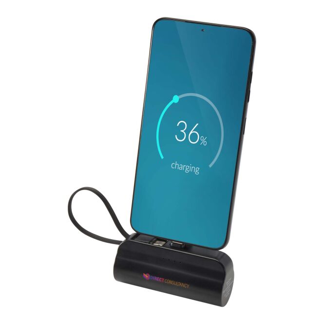 Firmengeschenk Powerbank Alnair – schwarz – mit Logo bedruckt 48h Express-Druck 5000 mAh 10W Typ C nachhaltig für das Homeoffice