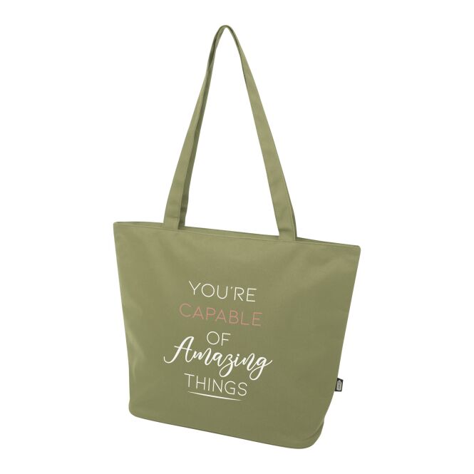 Firmengeschenk Tragetasche Panama – olive – mit 48h Express-Logodruck 20L 600D rPET wasserabweisend nachhaltige Mehrzwecktasche