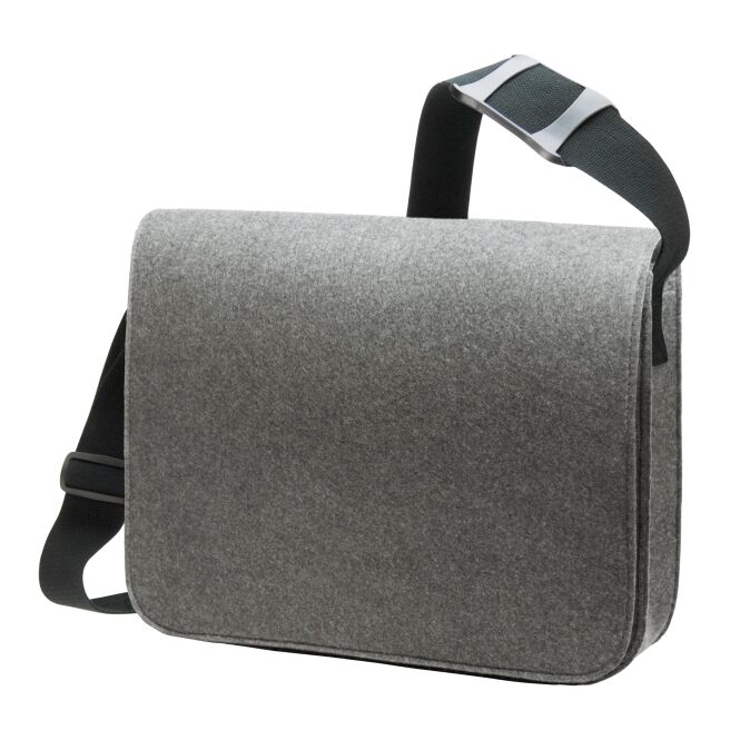 Werbeartikel Kuriertasche ModernClassic mit Logostick aus recyceltem Filz – Anthrazit – robuste Umhängetasche für Geschäftstermine und Büro