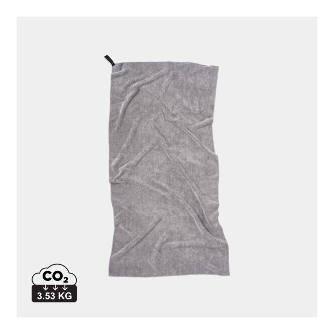 Werbeartikel VINGA GRS rPET Active Dry Handtuch 140x70 cm mit Logo bestickt – Grau – schnelltrocknendes Sporthandtuch für Fitness und Reisen