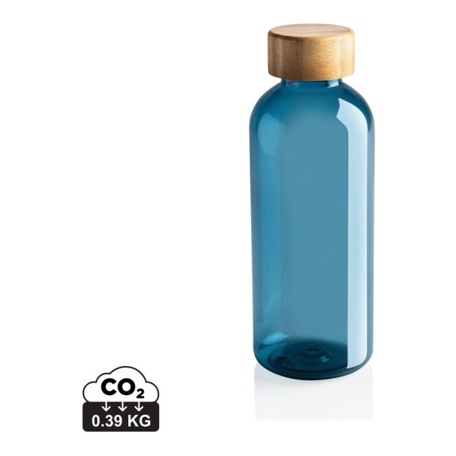 Sport-Werbemittel rPET Flasche mit Bambus-Deckel – blau – mit Logo bedruckbar 660ml nachhaltig BPA-frei für Sportevents & Turniere
