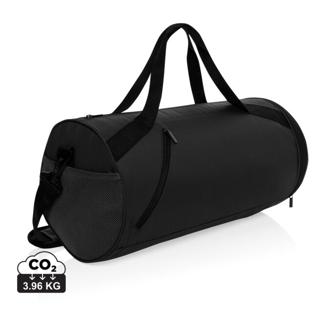 Mitarbeitergeschenk Sporttasche Aware™ RPET True – schwarz – mit Logo bedruckt nachhaltiger sportlicher Weekender für das Firmen-Event