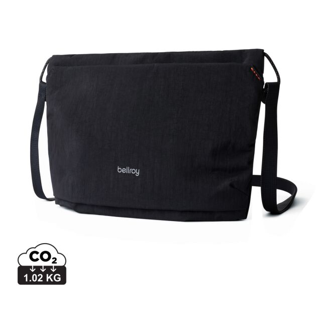 Mitarbeitergeschenk Bauchtasche Bellroy Lite Sacoche – schwarz – mit Logodruck, minimalistische trendige Gürteltasche für den Alltag