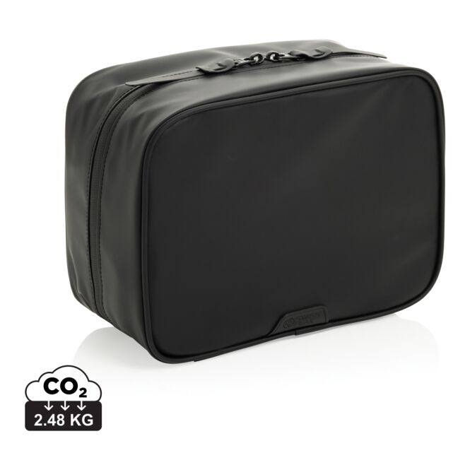 Firmengeschenk OSLO RCS Kulturtasche mit Logodruck – Schwarz – hochwertiges Reiseaccessoire für Business und Geschäftsreisen