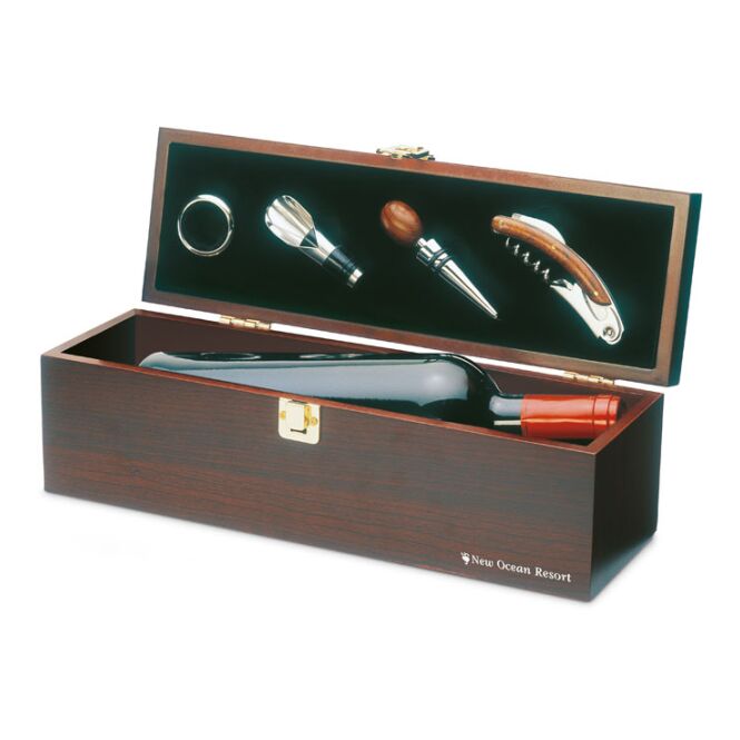 Firmengeschenk Weinset mit Holzbox mit Logodruck – Holzfarben – exklusives Wein-Zubehör für Geschäftspartner und Kunden