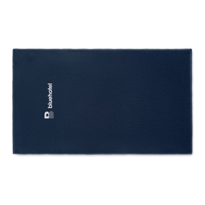 Firmengeschenk SEAQUAL Handtuch 100x170cm mit Logodruck – Blau – nachhaltiges Badehandtuch aus recycelten Materialien für Unternehmen