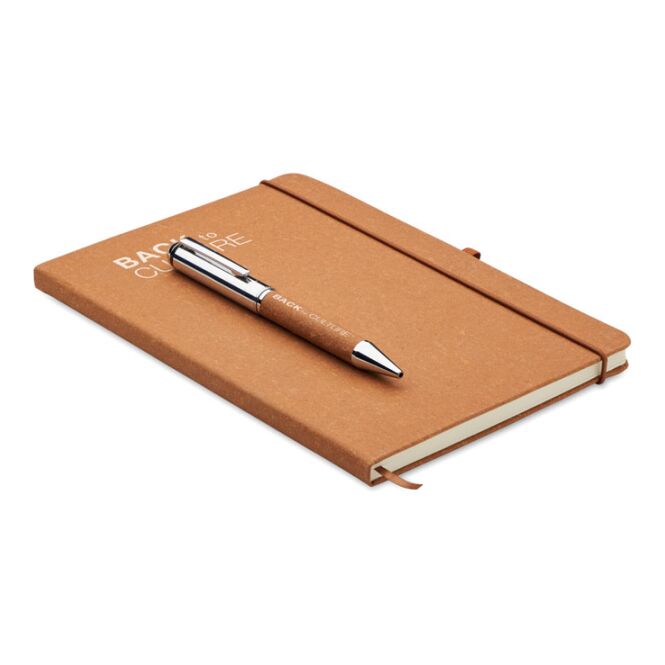 Kundengeschenk 2-teiliges Notizbuch-Set DIN A5 – beige – mit Logo geprägt für das Homeoffice aus nachhaltigem recyceltem Leder