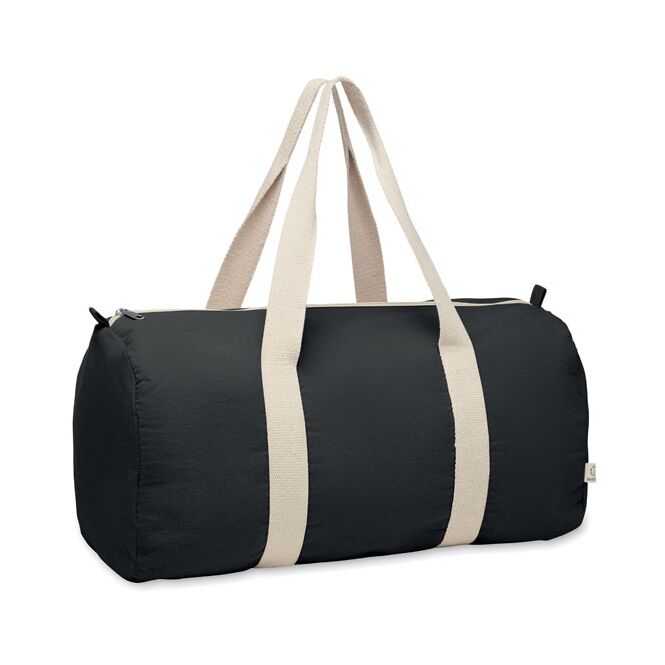 Werbeartikel Sport- oder Reisetasche mit Logodruck – Schwarz – nachhaltige Tragetasche aus recycelten Materialien für Unternehmen und Reisen