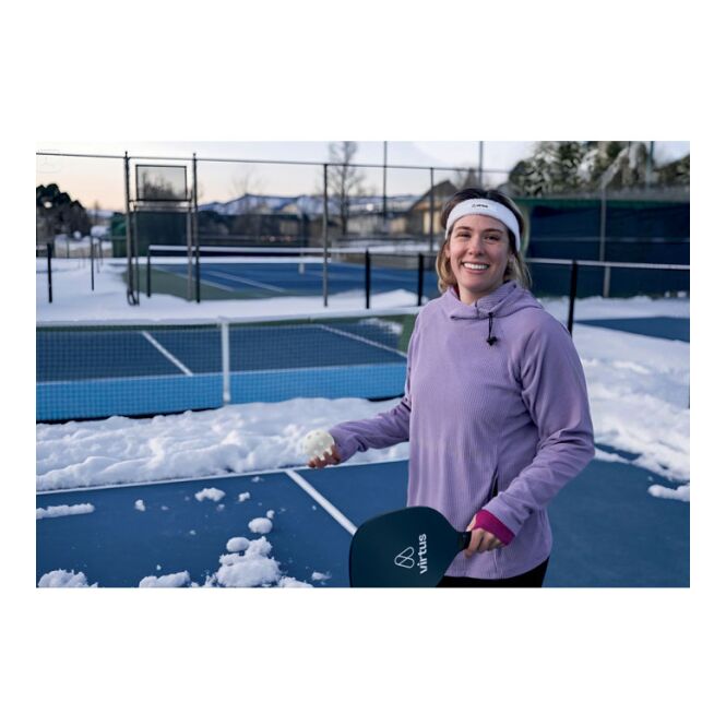 Werbeartikel Pickleball-Set – schwarz – mit Logo bedruckt inkl. 2 MDF-Holzschläger & Ball in rPET-Netzbeutel für Teamevents