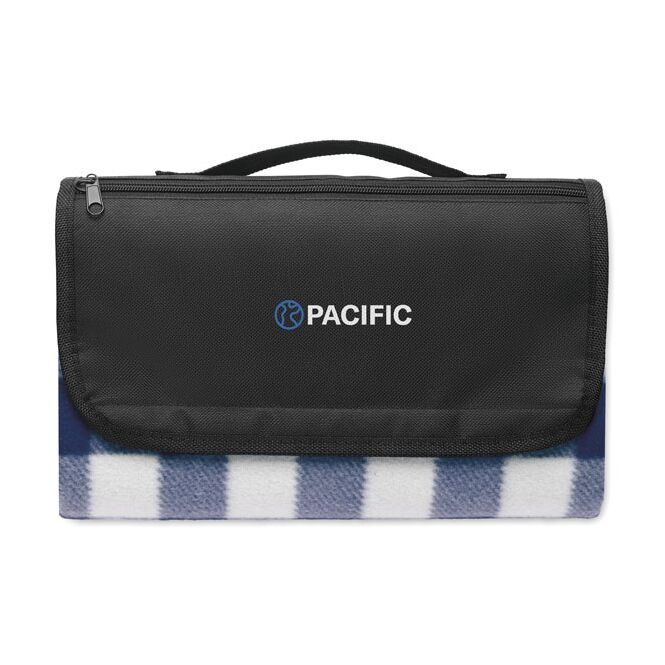 Werbeartikel Picknickdecke rPET Fleece mit Logodruck – Blau – nachhaltige Outdoor-Unterlage für Firmenevents und Mitarbeiterevents