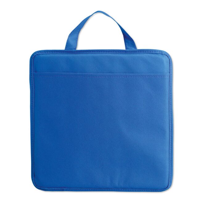 Werbeartikel Sitzkissen – blau – mit Logo bedruckt mit Rückentasche aus Non-Woven für Teamevents