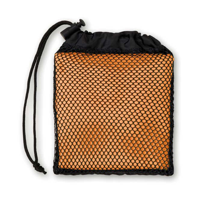 Werbeartikel Sporthandtuch in Netztasche mit Logodruck – Orange – Mikrofaser-Handtuch für Fitnessstudios und Sportvereine