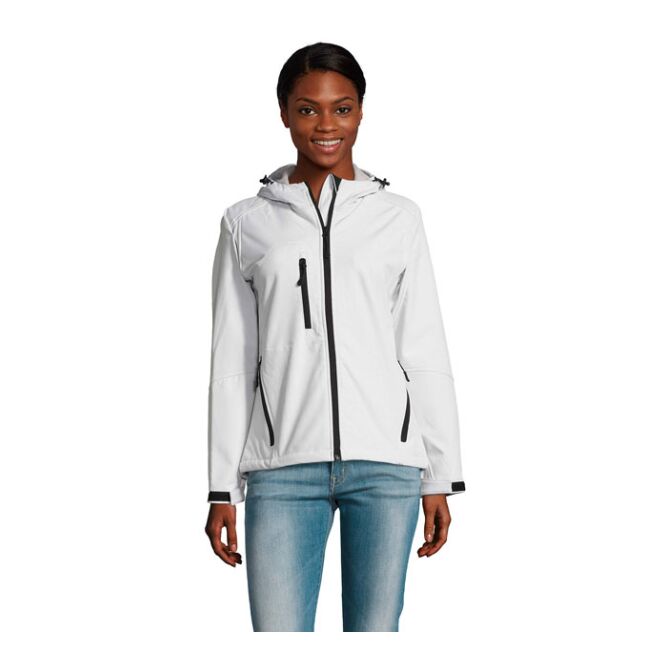 Corporate Fashion Softshell Jacke SOL'S REPLAY – weiß – mit hochwertigem Stick und nachhaltigem Material Gr. S