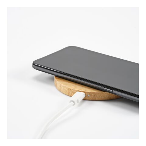 Kepler Wireless Charger aus Bambus. 15 W. USB-C-Anschluss Natur | ohne Werbeanbringung | Nicht verfügbar | Nicht verfügbar | Nicht verfügbar