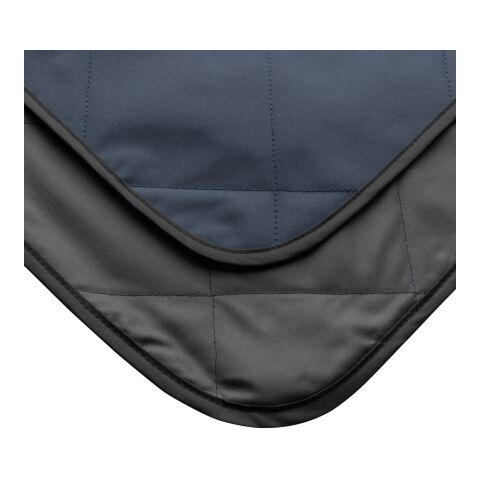 Impact Aware™ RPET faltbare, gesteppte Picknickdecke marineblau | ohne Werbeanbringung | Nicht verfügbar | Nicht verfügbar | Nicht verfügbar