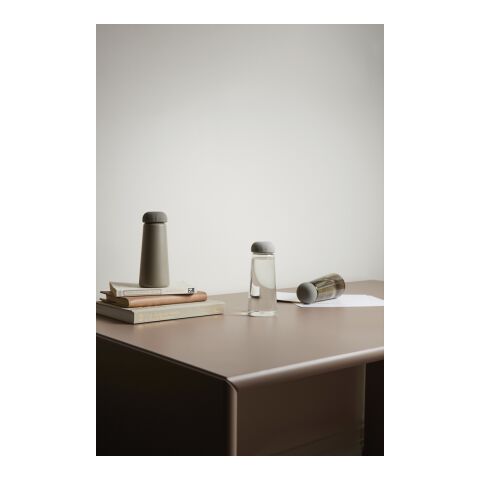 VINGA Erie 575ml Flasche aus RCS recyceltem PET braun | ohne Werbeanbringung | Nicht verfügbar | Nicht verfügbar