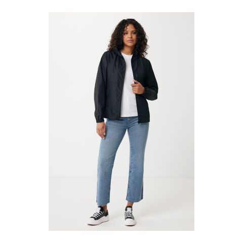 Iqoniq Logan Lightweight Jacke aus recyceltem Polyester schwarz | 5XL | ohne Werbeanbringung | Nicht verfügbar | Nicht verfügbar